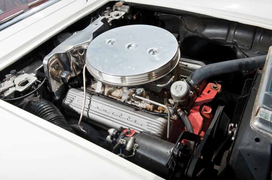  Chevrolet Corvette Convertible 1961 года  (фото 24 из 25)